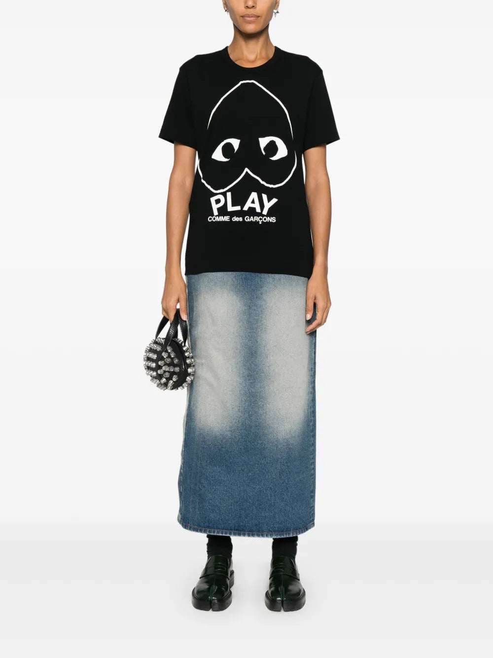 Camiseta com estampa de logo