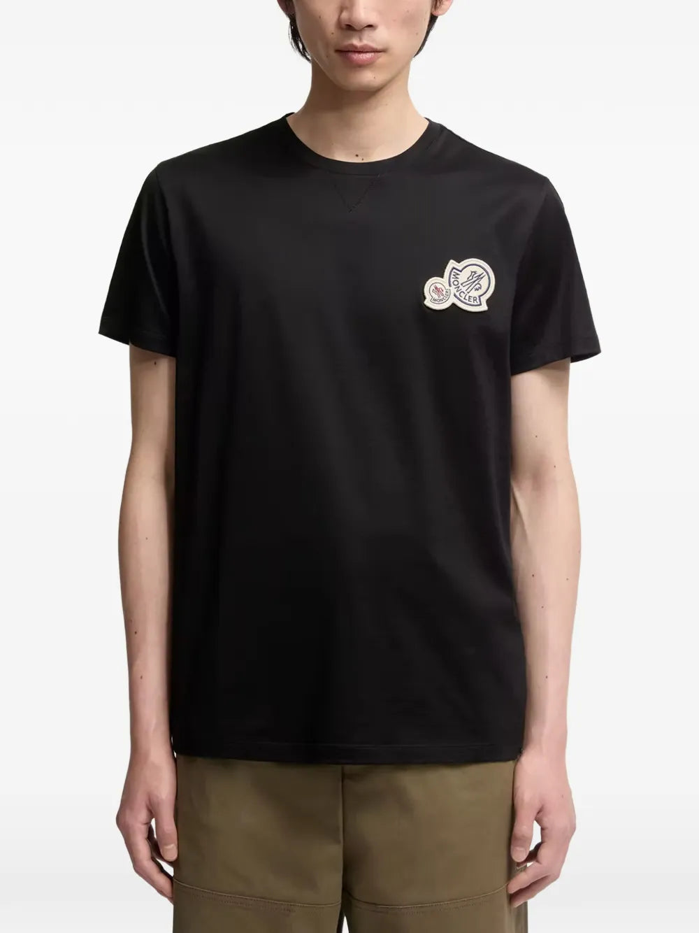 Camiseta com patch de logo duplo