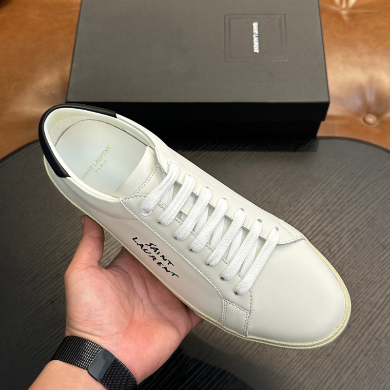 Tênis Cano Baixo Yves Saint Laurent Branco