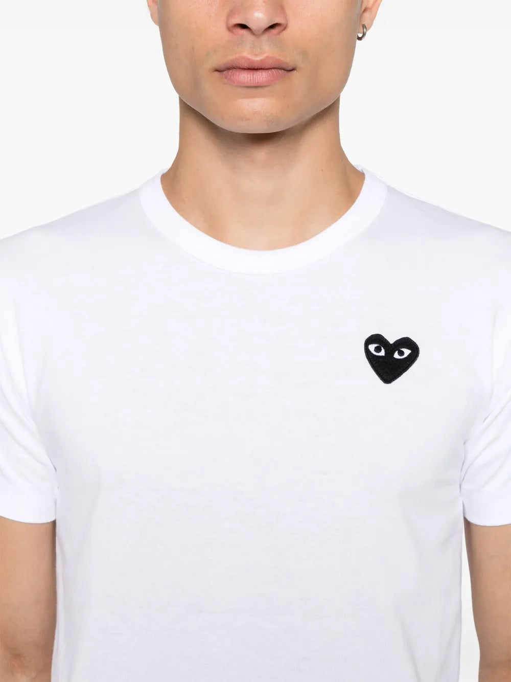 Camiseta decote careca