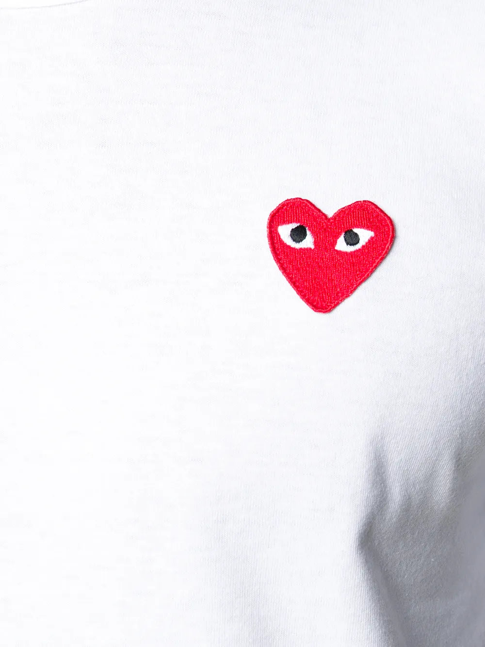Camiseta com aplicação de logo