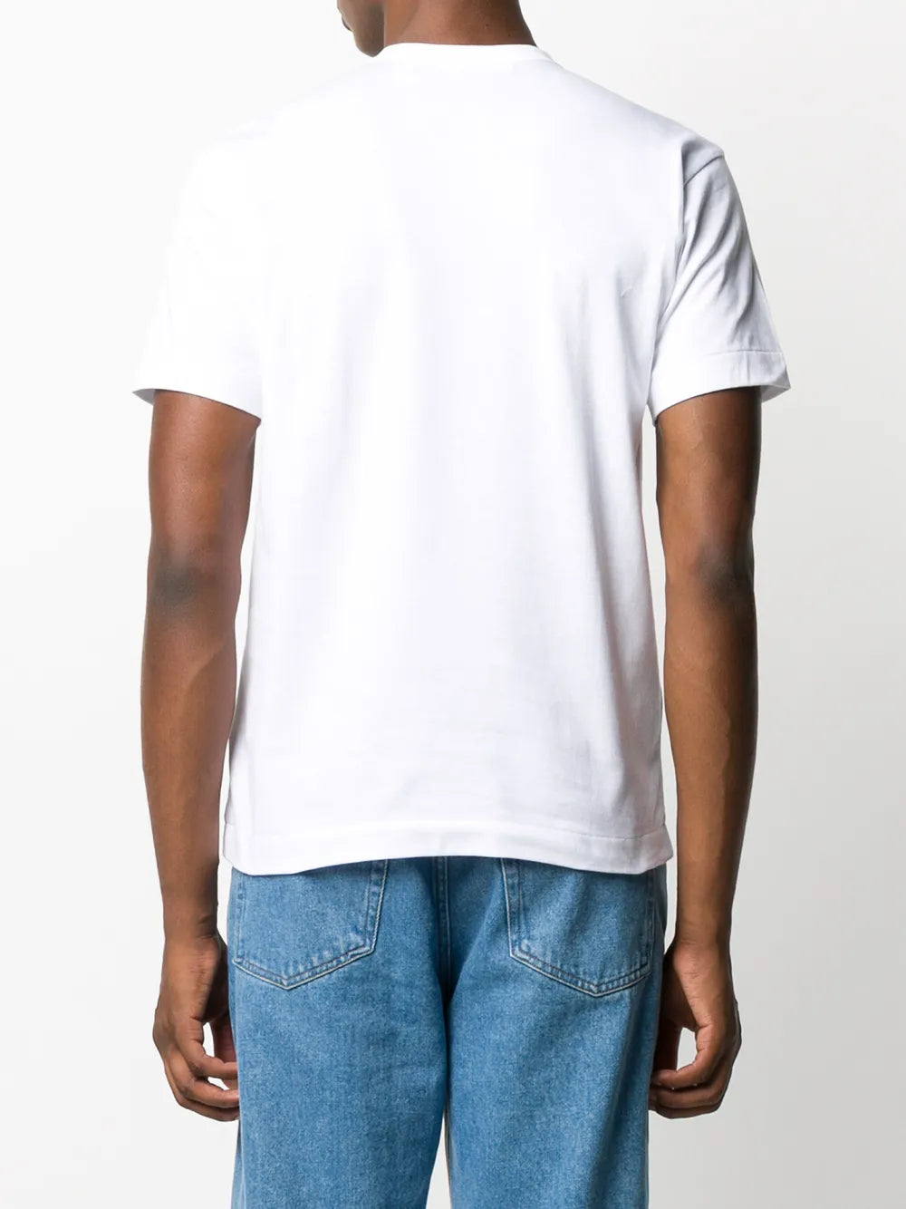 Camiseta com aplicação de logo