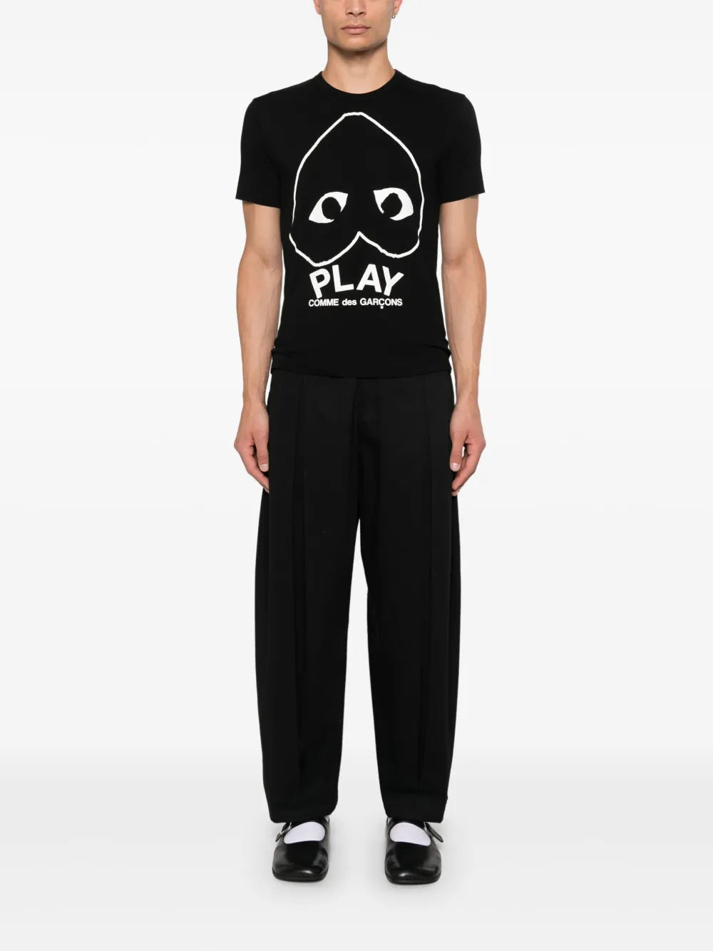 Camiseta com estampa de logo