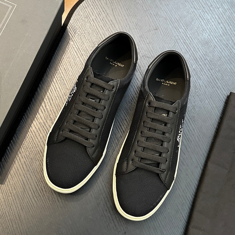 Tênis Cano Baixo Yves Saint Laurent Preto